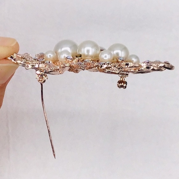 Vtg 90’s Brooch Floral AB Rhinestone Faux Pearl Statement Flower Leaf Estate 3” - Picture 6 of 7